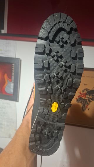 Botas de Montaña GRONELL Cramponables NUEVAS