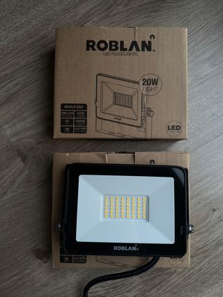 Foco LED Roblan 20W MHLF20F Luz Fría