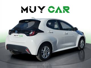 Toyota Yaris 120H Business Plus 85 kW (116 CV)