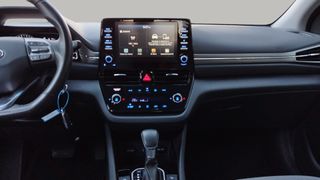 Hyundai Ioniq 1.6 GDI PHEV Klass DCT 104 kW (141 CV)