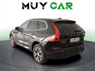Volvo XC60 B4 D Momentum Pro Auto 145 kW (197 CV)