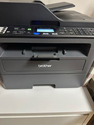 Impresora Láser Brother MFC-L2710DW