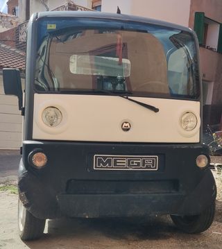 Aixam Mega 