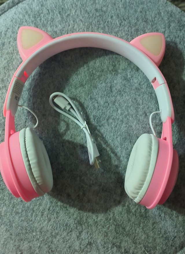 Auriculares Kawaii con Orejas de Gato Rosas