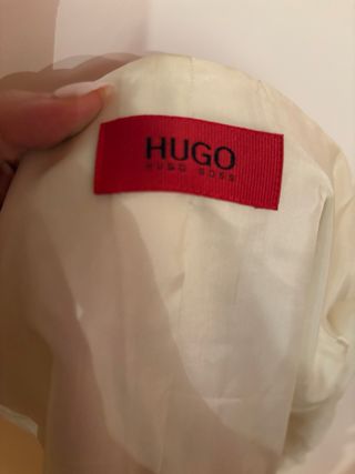 Blazer Hugo Boss Blanco con Cinturón de Cuero