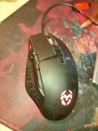 Mouse da gioco Mars nero e rosso