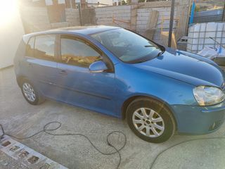 Volkswagen Golf 2004