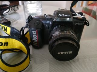 Cámara Canon EOS 1100D, Nikon analógica,colpix S6.