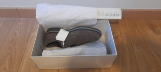 Zapatos GEOX de Piel Gris tostado Talla 40 