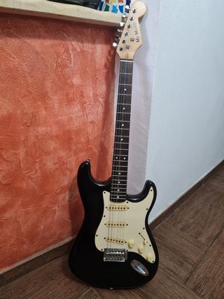 Chitarra Elettrica Stile Fender Stratocaster Nera