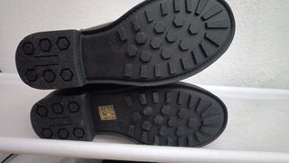 Stivaletti Queen Helena neri con borchie