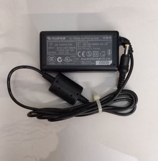 Cargador Fujifilm AC-5VW
