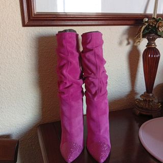 Botas de ante de TORAL fucsia nuevas 