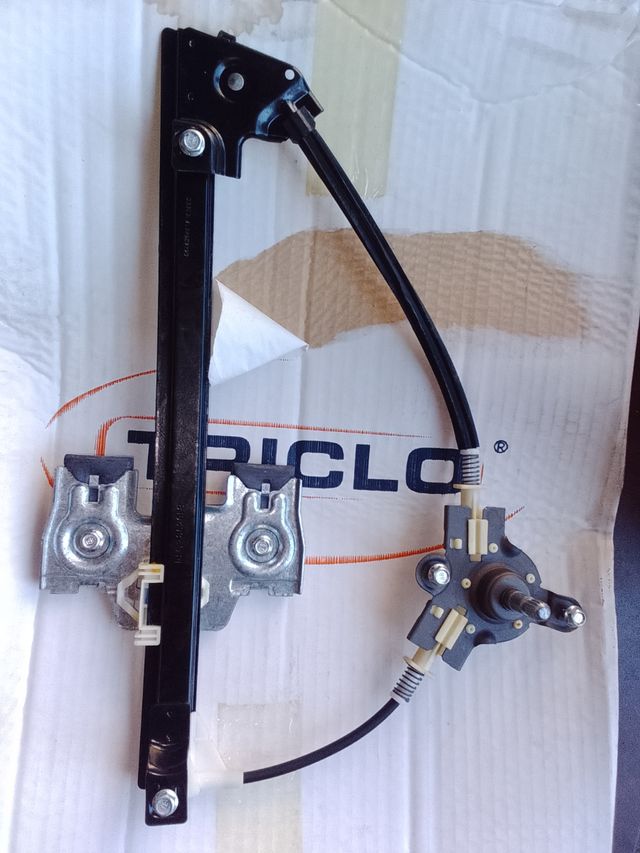 Elevalunas Manual Trasero Izdo SEAT Ibiza 1 Serie