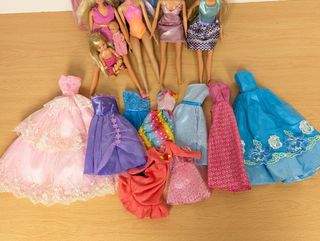 Lote Muñecas Barbie, Disney, Simba...