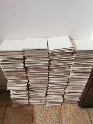 Azulejos amarillos de regalo
