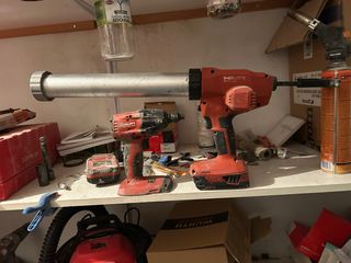 Taladro Hilti y Pistola Silicona