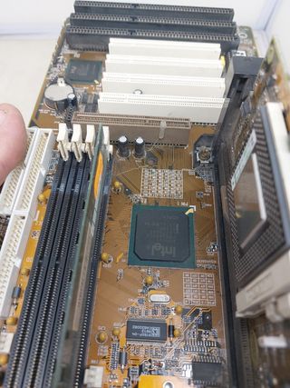 Placa Base Intel Antigua