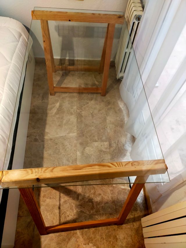 Mesa escritorio cristal y caballetes made