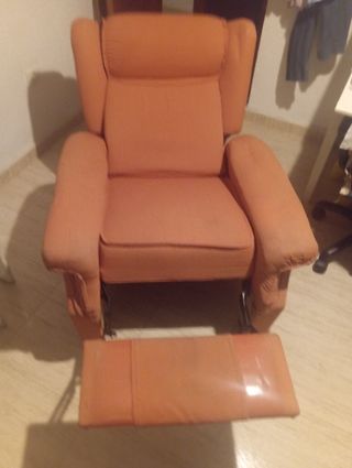 Sillón reclinable naranja