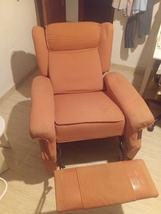 Sillón reclinable naranja
