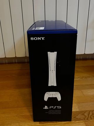 PS5 Digital Edition *NUEVA*- a estrenar – 375€ 