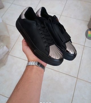 Scarpe sneakers nere con dettagli argento