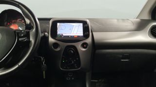 Toyota Aygo 1.0 70 x-play 51 kW (69 CV)