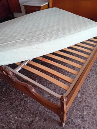 DORMITORIO DE MADERA COMPLETO CON SOMIER Y COLCHÓN