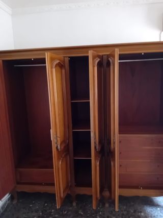 DORMITORIO DE MADERA COMPLETO CON SOMIER Y COLCHÓN