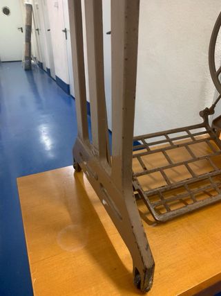 Patas para máquina de coser Alfa