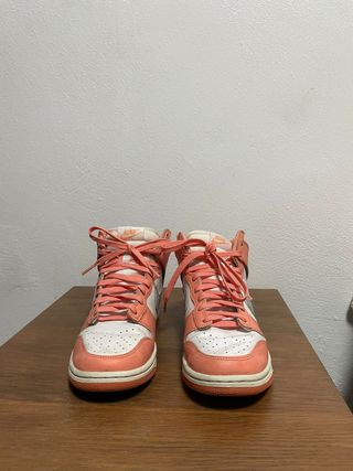 Nike Air Jordan Dunk High Rosa y Blanco