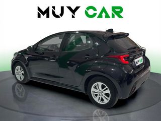Toyota Yaris 120H Active Tech 85 kW (116 CV)