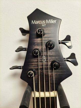 Bajo Marcus Miller M7 Swamp Ash 5 cuerdas