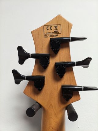 Bajo Marcus Miller M7 Swamp Ash 5 cuerdas