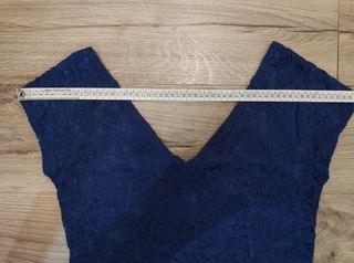 Vestido azul de encaje