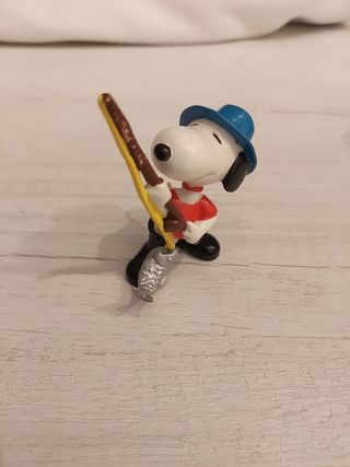 5 figure Snoopy