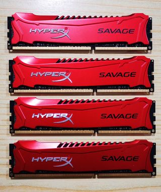 32 GB Memoria HyperX DDR3 2400MHz RAM (4x8GB)