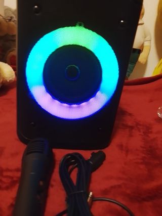 Altavoz Karaoke con Micrófono