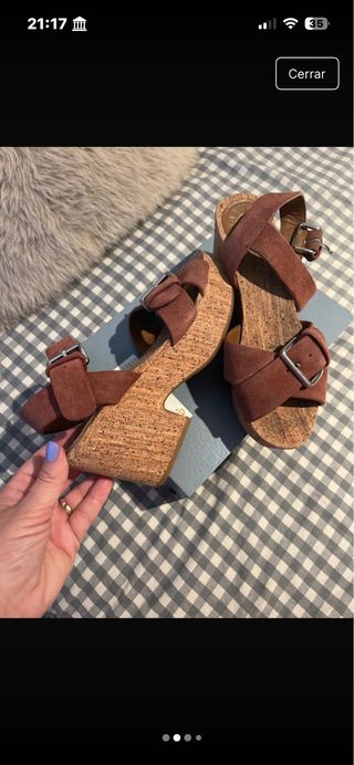 Sandalias Bimba y Lola Marrones