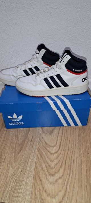 Zapatillas Adidas Talla 41 Blancas y Negras