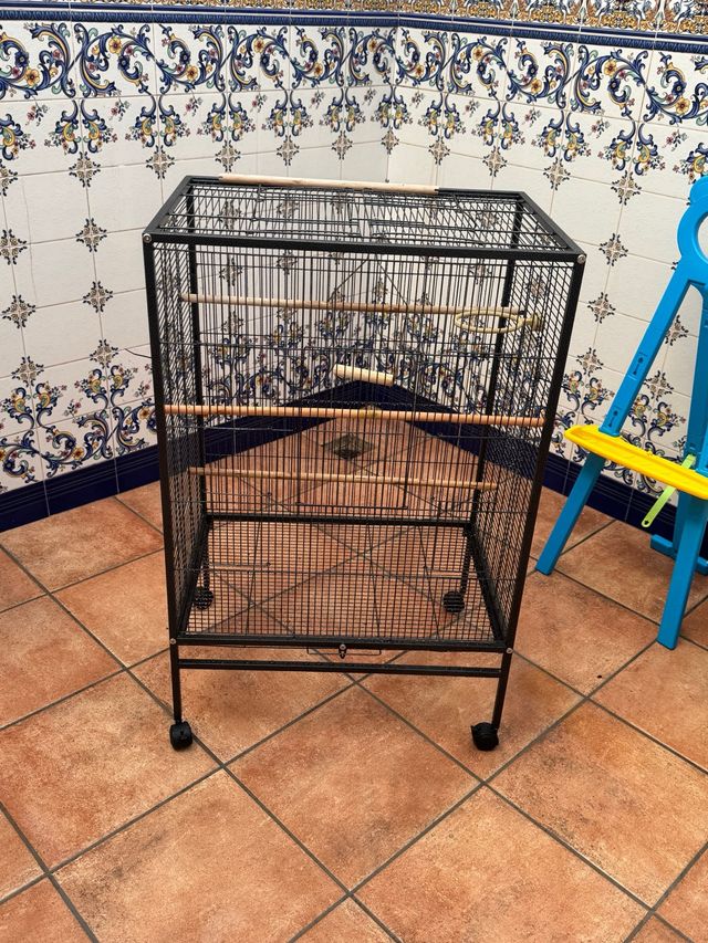 Jaula grande para pájaros