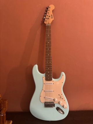 Guitarra Fender Squier - Hecha en China