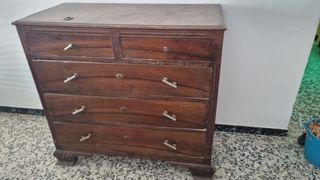 Cómoda antigua madera maciza