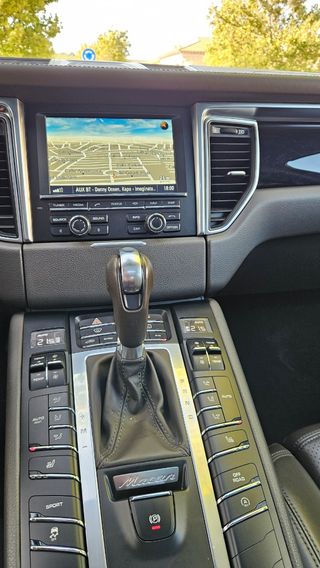 Porsche Macan 2015