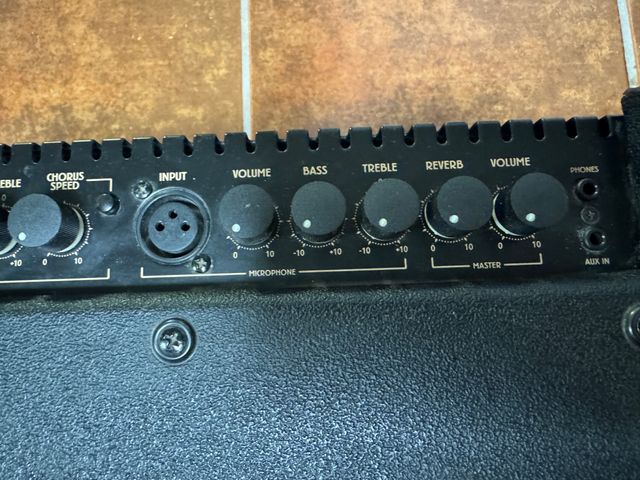 Amplificador para guitarra acustica Ibañez