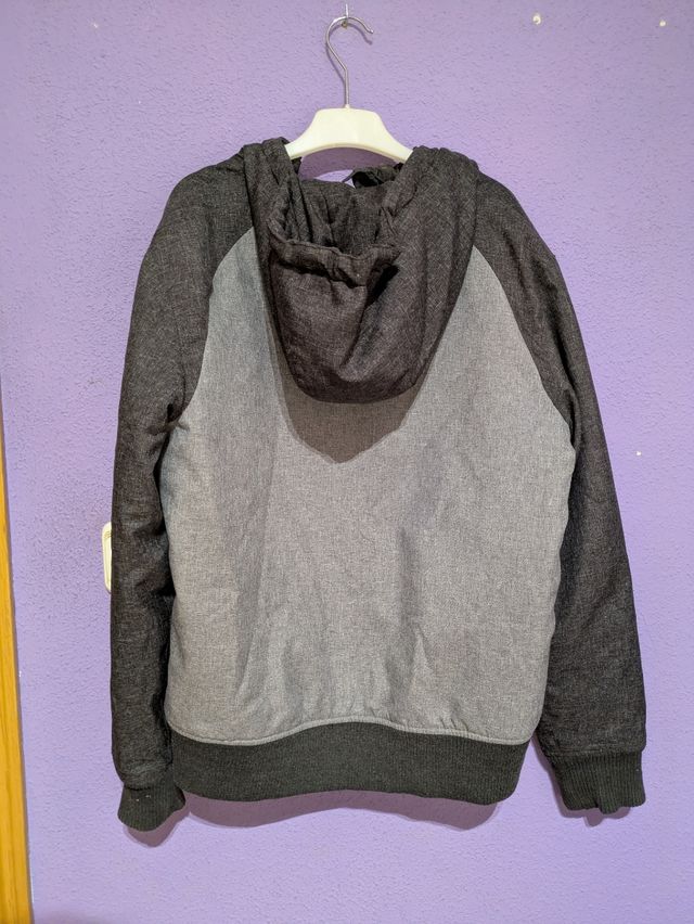 Cappotto grigio con cappuccio FSBN