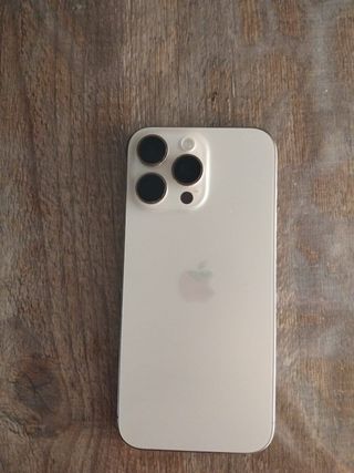 iPhone 16 Pro Max batería 100%
