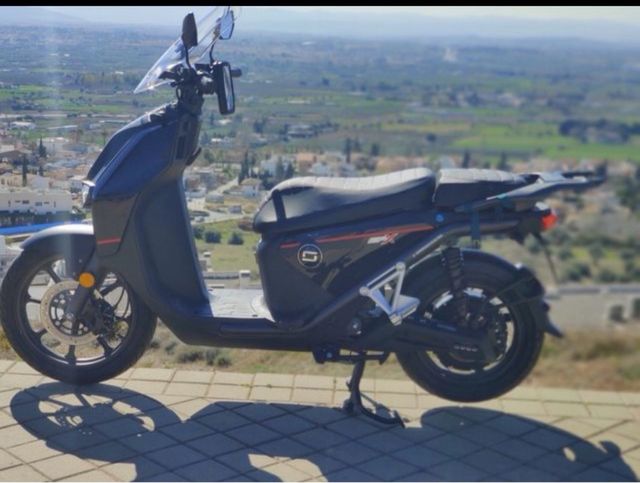 SUPER SOCO CPX Scooter Eléctrico