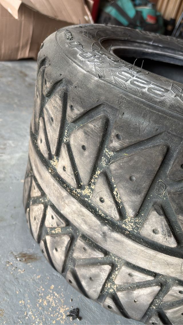 2 Ruedas traseras Goldspeed Amarillas